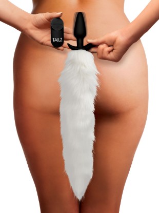 Picture of Vibrating White Fox Tail Slender Anal Plug