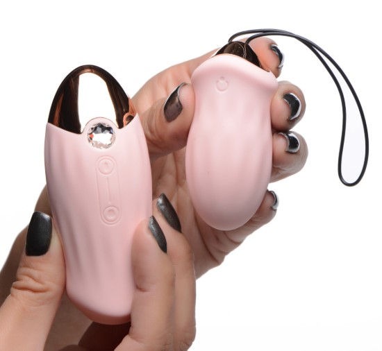 Picture of Shegasm Tandem Teaser 10X Clitoral Stimulator with bonus Egg Vibe