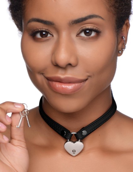 Picture of Heart Lock Leather Choker with Lock and Key - Black