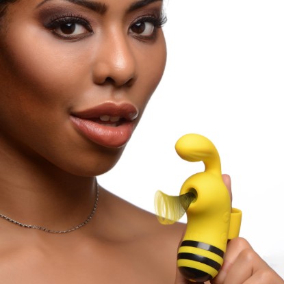 Picture of Sucky Bee Clitoral Stimulating Finger Vibe